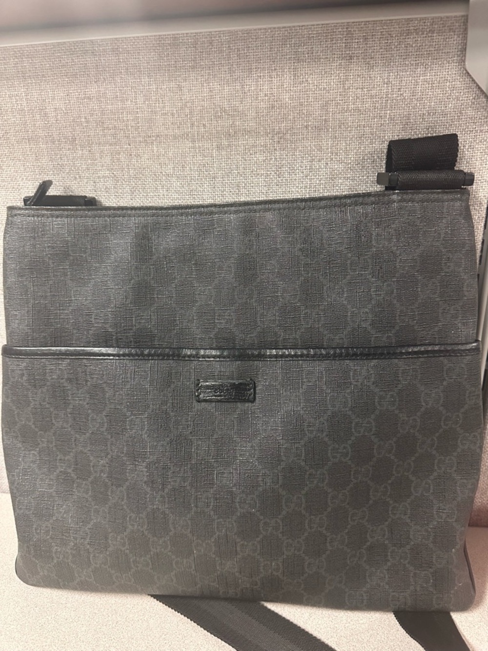 Gucci GG supreme black coated canvas messenger